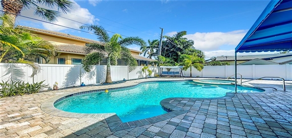 1681 SE 4th Ct Deerfield Bch Florida, 33441 | Beautiful Residential House