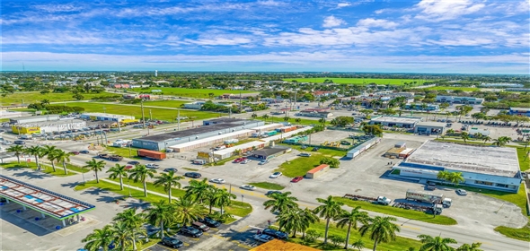 Mr. Kleen's Coin Laundry both the business and real estate are being sold together. Florida City Florida, 33034 | Laundry Facility