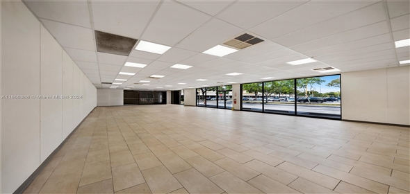 8201 N Pine Island Rd # A Fort Lauderdale Florida, 33321 | Splendid Commercial Office