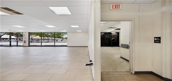 8201 N Pine Island Rd # A Fort Lauderdale Florida, 33321 | Splendid Commercial Office