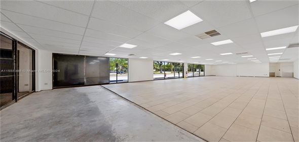 8201 N Pine Island Rd # A Fort Lauderdale Florida, 33321 | Splendid Commercial Office