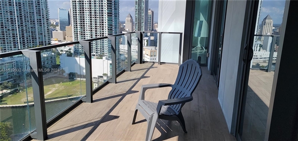 68 Se 6th St #2110 Miami Florida, 33131 | Stunning and Elegant Apartment