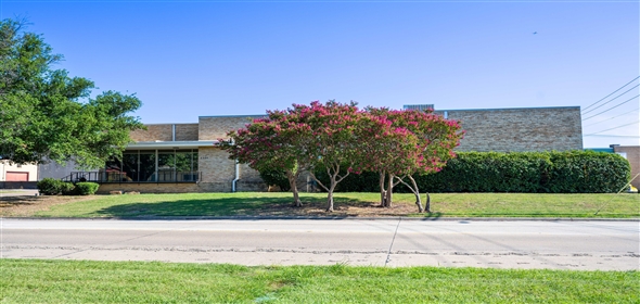 3320 Dalworth Street Arlington Texas, 76011 | Beautiful Industrial Building