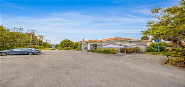 4930 Palm Ave Hialeah Florida, 33012 | Commercial property