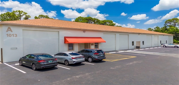 1013 SE Holbrook Ct Port St Lucie Florida, 34952 | Commercial property