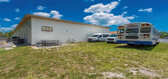 1013 SE Holbrook Ct Port St Lucie Florida, 34952 | Commercial property