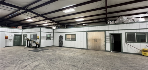 12080 FM 3083 Conroe Texas, 77301 | INDUSTRIAL WAREHOUSE