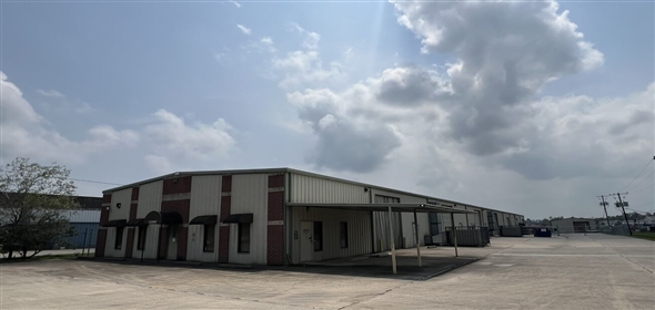 12080 FM 3083 Conroe Texas, 77301 | INDUSTRIAL WAREHOUSE