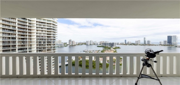 3000 Island Bl # 2303 Aventura Florida, 33160 | Sophisticated Condo