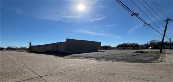 110 N Broadway St La Porte Texas, 77571 | CONVENIENT COMMERCIAL OFFICE