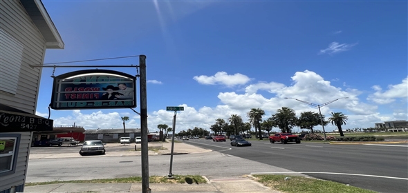 5427 Broadway Avenue J Galveston Texas, 77551 | PRIME LOCATION COMMERCIAL STOREFRONT RETAIL