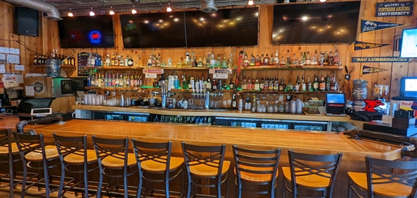 117 S San Francisco St Flagstaff Arizona, 86001 | Beautiful restaurant/bar