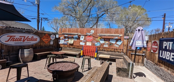 117 S San Francisco St Flagstaff Arizona, 86001 | Beautiful restaurant/bar