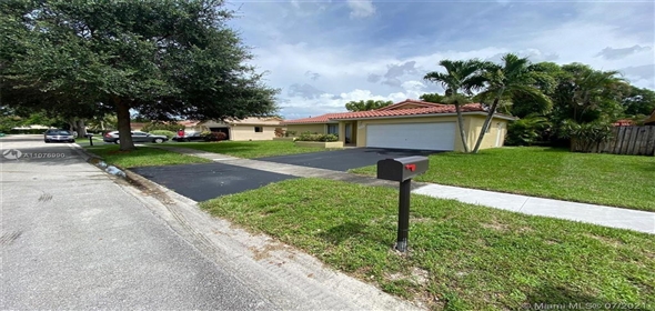 9658 NW 28th Ct Coral Springs Florida, 33065 | Spectacular Single Family Home