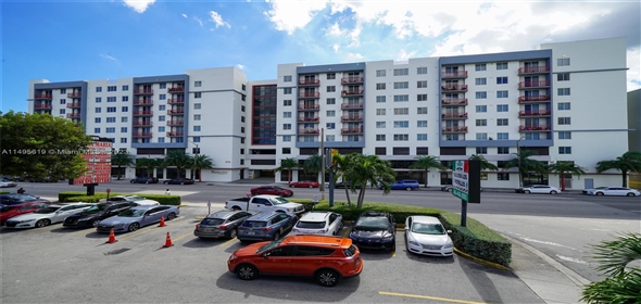 3930 NW 7th St # 104 Miami Florida, 33126 | Splendid Comercial Building