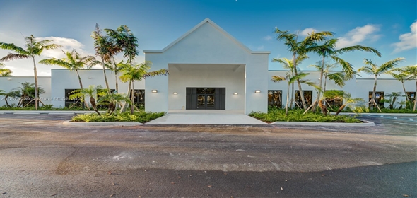 8950 SW 152nd St # 105 Palmetto Bay Florida, 33157 | Splendid Commercial Building