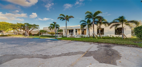 8950 SW 152nd St # 105 Palmetto Bay Florida, 33157 | Splendid Commercial Building