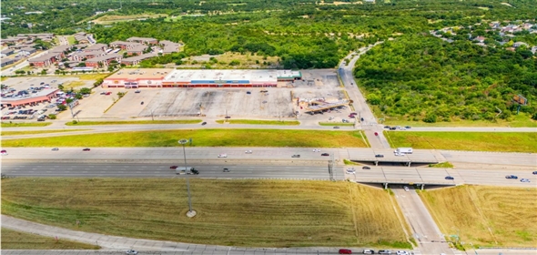 5305-5306 Keeneland Parkway Dallas Texas, 75211 | Convenient Commercial Land