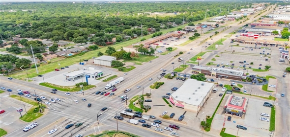 2401 W Pioneer Pkwy Arlington Texas, 76013 | Exceptional Commercial Property in Pantego