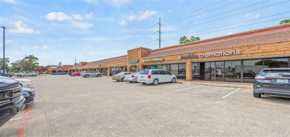 2401 W Pioneer Pkwy Arlington Texas, 76013 | Exceptional Commercial Property in Pantego