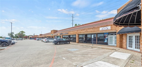 2401 W Pioneer Pkwy Arlington Texas, 76013 | Exceptional Commercial Property in Pantego