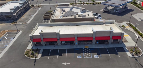 5963 W Shaw Ave Fresno California, 93722 | Convenien Retail Strip Center