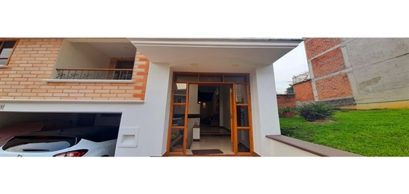 Sabaneta, Las Doctora Itagui Antioquia,  | Beautiful single family home