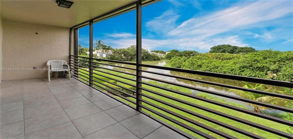 6301 N University Dr # 310 Tamarac Florida, 33321 | Beautiful Condo