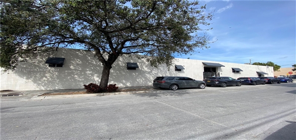 1515 NW 22nd St Miami Florida, 33142 | Great Retail Space