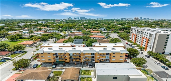 2921 SW 10th St # 36 Miami Florida, 33135 | Spectacular Condo/Townhouse