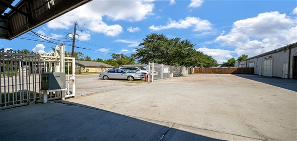 3714 Three Sisters Houston Texas, 77093 | Industrial Space Available