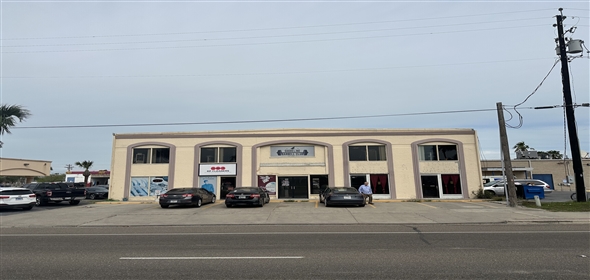 215 East Queen Isabella Boulevard Port Isabel Texas, 78578 | Convenient Commercial Space