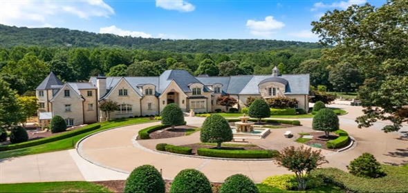 2551 Crow Valley Road NW Dalton Georgia, 30720 | Luxurious French Chateau Estate & Event Venue