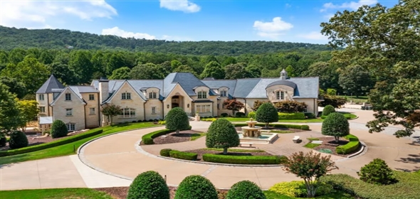 2551 Crow Valley Road NW Dalton Georgia, 30720 | Luxurious French Chateau Estate & Event Venue