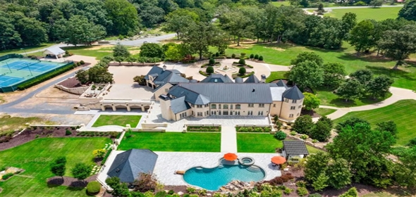 2551 Crow Valley Road NW Dalton Georgia, 30720 | Luxurious French Chateau Estate & Event Venue