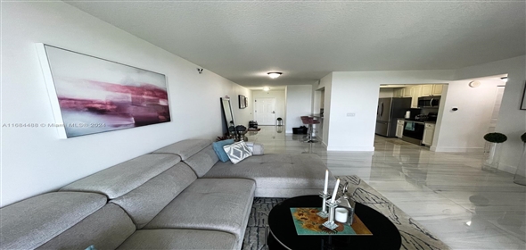 900 SW 8th St # 901 Miami Florida, 33130 | Beautiful Furnished Condo