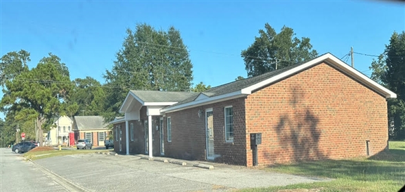 121 W. 8th Street Rincon Georgia, 31326 | 800 SF of Office Space Available in Rincon, GA 31326; 121 W 8th St., Rincon, GA 31326