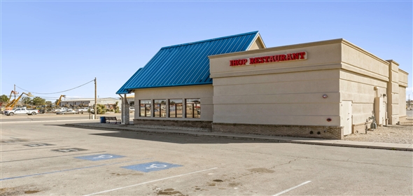 2529 S Canal St Carlsbad New Mexico, 88220 | Spectacular single-tenant IHOP in Carlsbad, New Mexico.