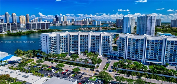 3300 NE 188 St. # 611 Aventura Florida, 33180 | Beautiful Condo