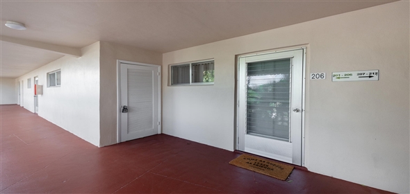 2687 N Garden 206 Drive Lake Worth Florida, 33461 | Beautiful Condo