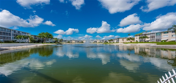 2687 N Garden 206 Drive Lake Worth Florida, 33461 | Beautiful Condo