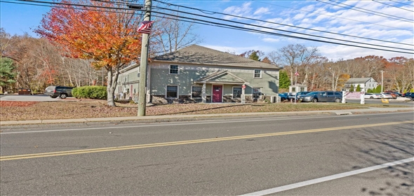 13 N Main St East Hampton Connecticut, 06424 | Exceptional 3-Unit Property with Expansion Potential