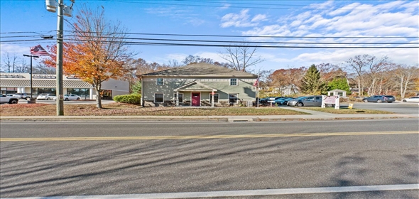 13 N Main St East Hampton Connecticut, 06424 | Exceptional 3-Unit Property with Expansion Potential