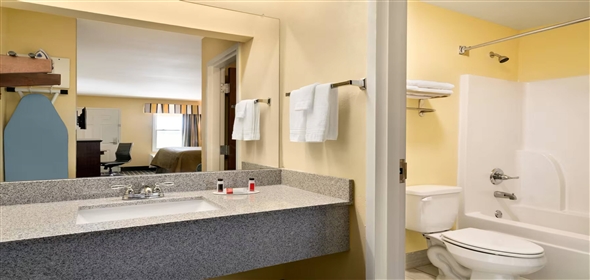 101 Robert St Unadilla Georgia, 31091 | Travelodge by Wyndham Unadilla