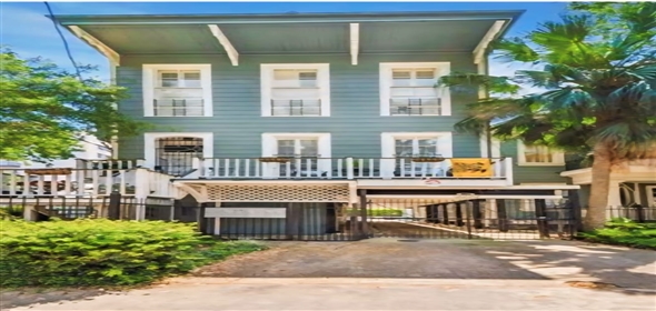 2222 Carondelet Street Unit H New Orleans Louisiana, 70130 | Beautiful Full-furnished condo