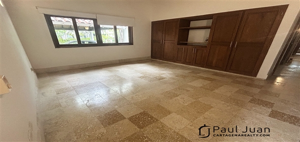 Road to Colegio Britanico.  Bolivar, 130001 | Beautiful House