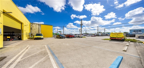 8125 NW 93rd St Medley Florida, 33166 | Beautiful Warehouse