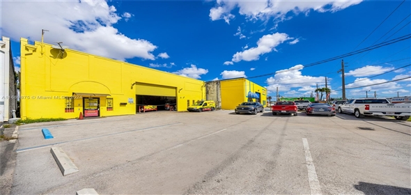 8125 NW 93rd St Medley Florida, 33166 | Beautiful Warehouse