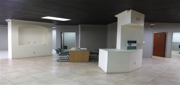 44143 20th St W Lancaster California, 93534 | Splendid Medical Office