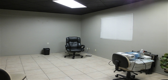 44143 20th St W Lancaster California, 93534 | Splendid Medical Office